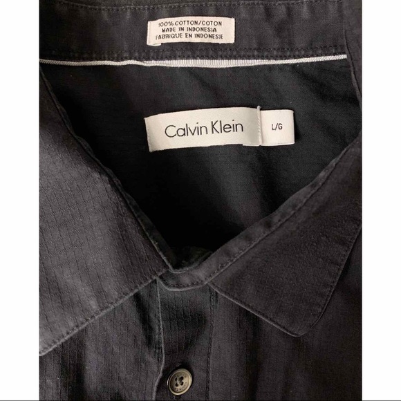 Calvin Klein button down - Picture 4 of 5